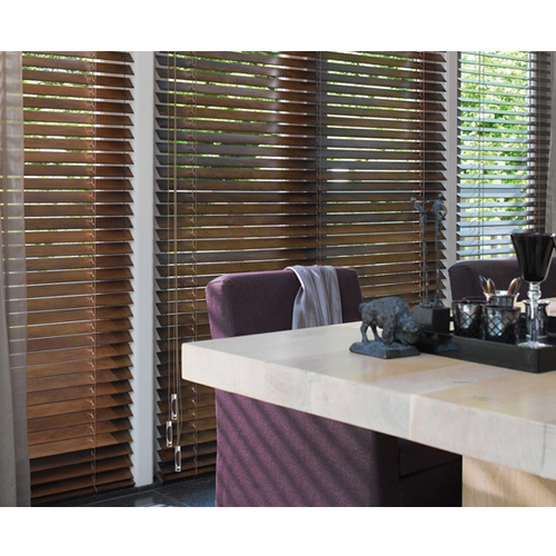 Persiana de madera natural. | Urban Design